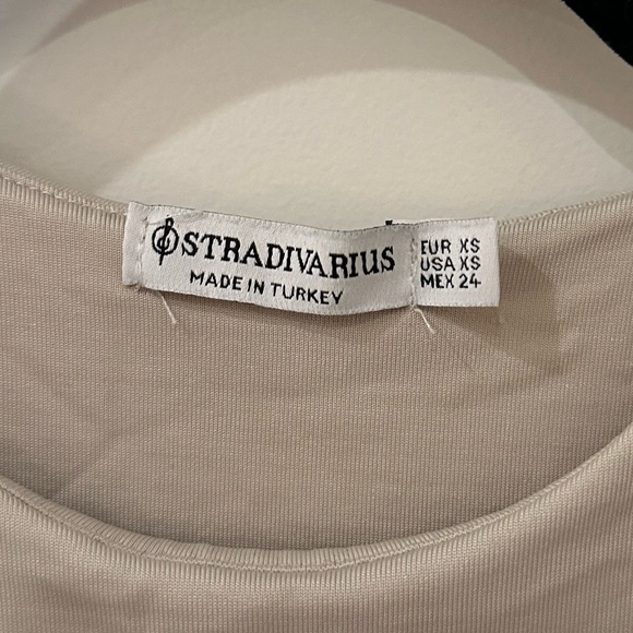 Stradivarius Cream Colored Bodysuit - XS - Picture 2 of 3